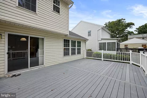 Exterior - 9603 Park Ave, Laurel, MD 20723 photo 6 of 6
