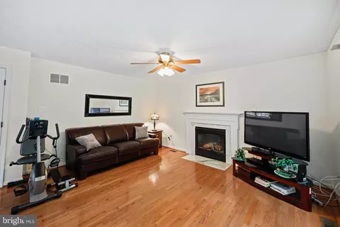 Living - 9603 Park Ave, Laurel, MD 20723 photo 2 of 2