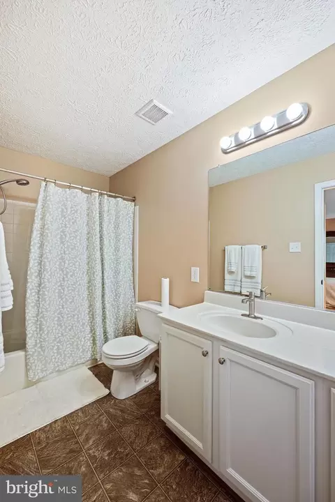 Bath - 9603 Park Ave, Laurel, MD 20723 photo 4 of 8