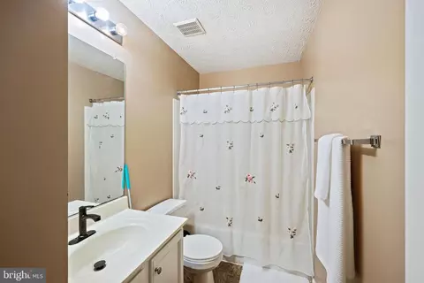 Bath - 9603 Park Ave, Laurel, MD 20723 photo 1 of 8