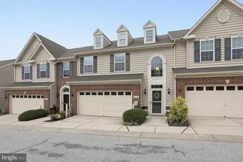 8110 Calla Lilly Dr #104, Ellicott City, MD 21043