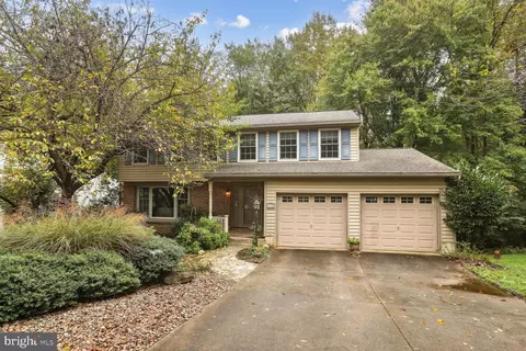 8830 Blue Sea Dr, Columbia, MD 21046