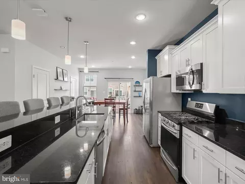 Entry Way - 7114 Druce Way, Hanover, MD 21076 photo 1 of 6