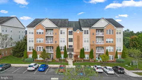8125 Yellow Pine Dr #P, Ellicott City, MD 21043