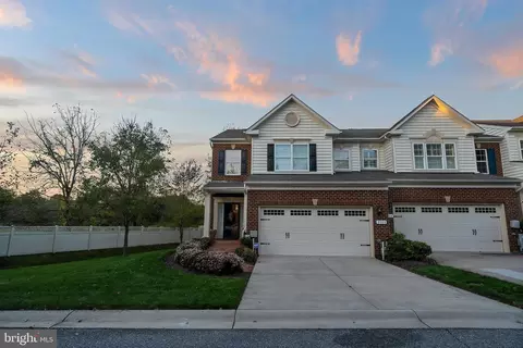 3009 John Bernard Dr #152, Ellicott City, MD 21042