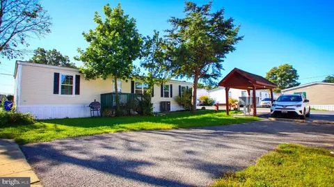 6620 Washington Blvd #13, Elkridge, MD 21075