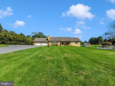 16482 A E Mullinix Rd, Woodbine, MD 21797
