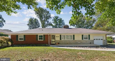 9409 Diamondback Dr, Columbia, MD 21045