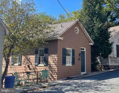 8343 Court Ave, Ellicott City, MD 21043