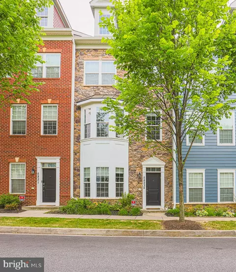 5823 Duncan Dr, Ellicott City, MD 21043