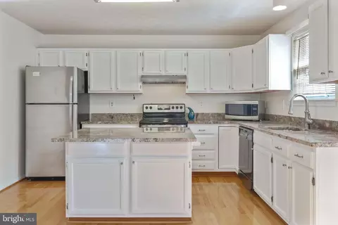 Kitchen - 9326 Steeple Ct, Laurel, MD 20723 photo 4 of 7