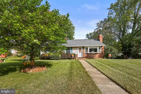 6628 Pheasant Dr, Elkridge, MD 21075