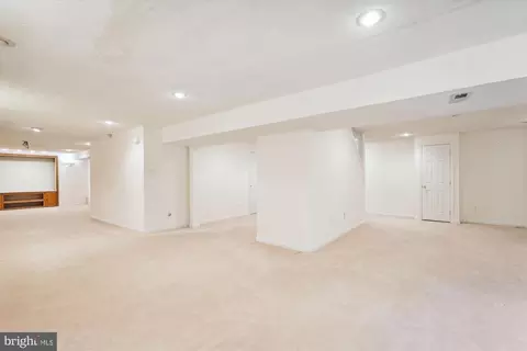 8239 Spring Branch Ct, Laurel, MD 20723 photo 34