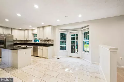 8239 Spring Branch Ct, Laurel, MD 20723 photo 15