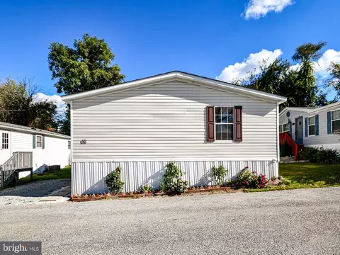 68 Midway Ave, Laurel, MD 20723 photo 2