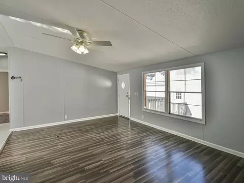 68 Midway Ave, Laurel, MD 20723 photo 9