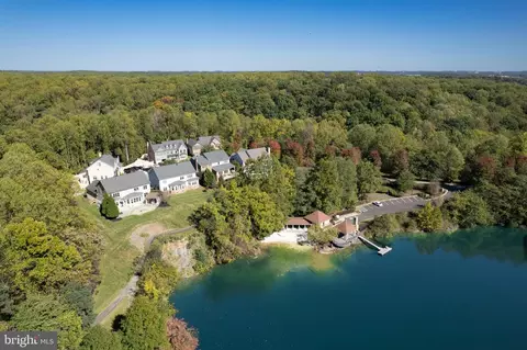 View/Area - 8859 Deep Water Ln, Laurel, MD 20723 photo 3 of 16
