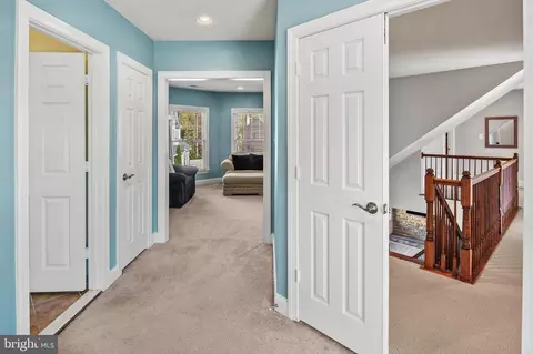 Entry Way - 8859 Deep Water Ln, Laurel, MD 20723 photo 6 of 10