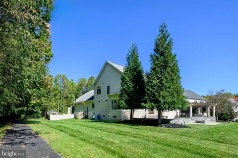 Exterior - 8859 Deep Water Ln, Laurel, MD 20723 photo 4 of 10