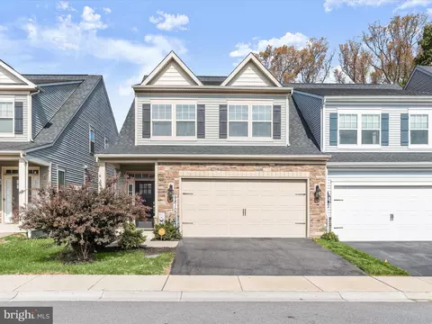 9810 Wilderness Ln, Laurel, MD 20723