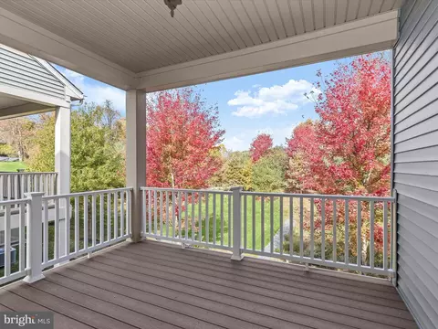 9810 Wilderness Ln, Laurel, MD 20723 photo 8