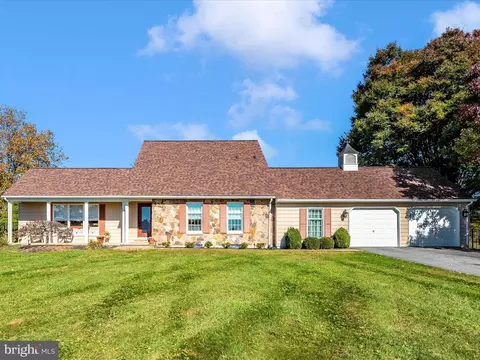 1375 Woodbine Rd, Woodbine, MD 21797