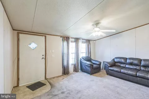 7 Midway Ave, Laurel, MD 20723 photo 4