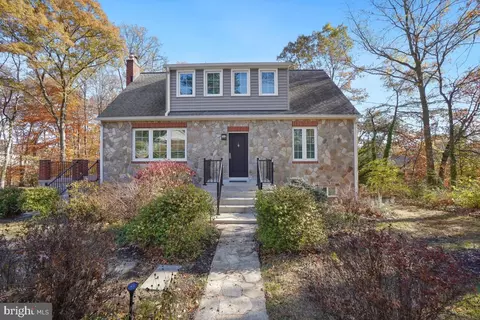 5887 Bonnie View Ln, Elkridge, MD 21075