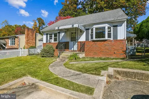 6377 Woodburn Ave, Elkridge, MD 21075