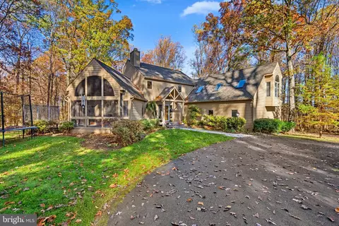 6555 Prestwick Dr, Highland, MD 20777