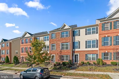 7025 Southmoor St, Hanover, MD 21076