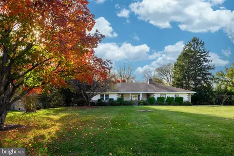 3302 Greenway Dr, Ellicott City, MD 21042