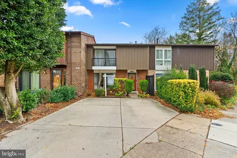 10285 Windstream Dr, Columbia, MD 21044