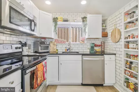 Kitchen - 9301 Decatur Rd, Laurel, MD 20723 photo 2 of 3