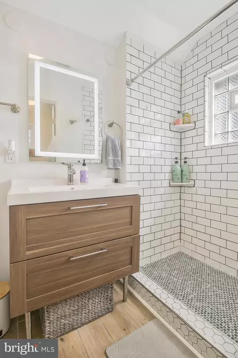 Bath - 9301 Decatur Rd, Laurel, MD 20723 photo 3 of 3
