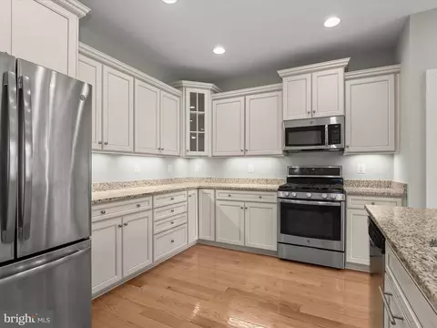 9902 Simplicity Ct, Laurel, MD 20723 photo 6
