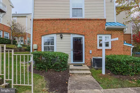 6412 Bayberry Ct #13, Elkridge, MD 21075