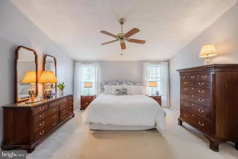 8204 Lapping Brook Ct, Laurel, MD 20723 photo 26