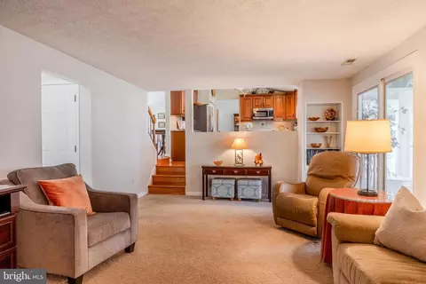 8204 Lapping Brook Ct, Laurel, MD 20723 photo 21