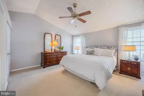 8204 Lapping Brook Ct, Laurel, MD 20723 photo 25