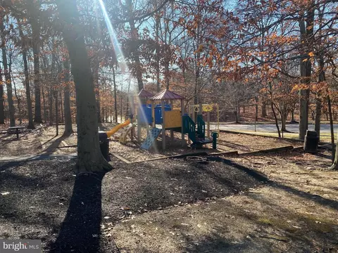 9655 Glendower Ct, Laurel, MD 20723 photo 27