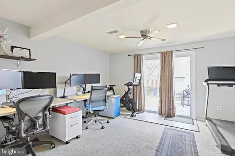 10641 Delfield Ct, Laurel, MD 20723 photo 28