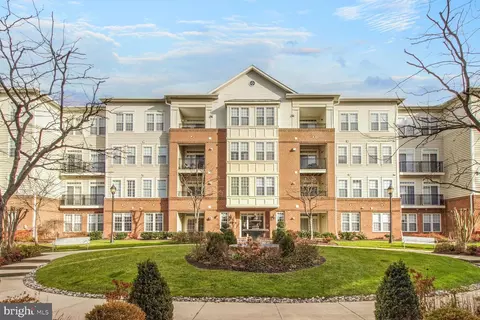 2510 Kensington Gdns #202, Ellicott City, MD 21043