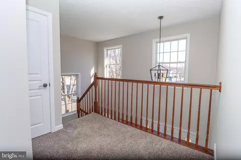 Entry Way - 9208 Sewall Ave, Laurel, MD 20723 photo 5 of 6