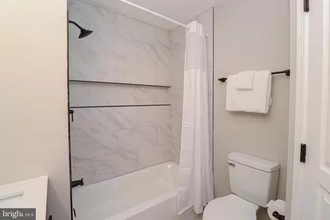 Bath - 9208 Sewall Ave, Laurel, MD 20723 photo 4 of 9