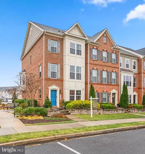 7964 Blue Stream Dr, Elkridge, MD 21075