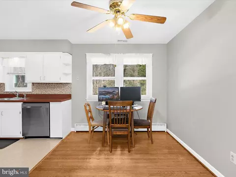 8534 Pineway Dr, Laurel, MD 20723 photo 8