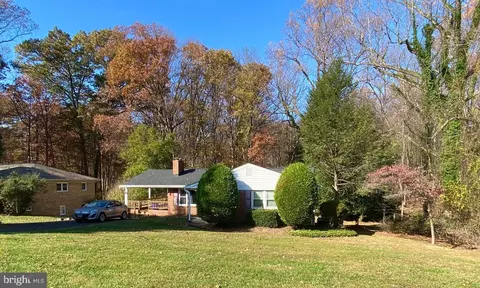 8534 Pineway Dr, Laurel, MD 20723