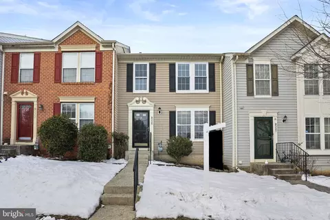 9335 Maxwell Ct, Laurel, MD 20723 photo 2