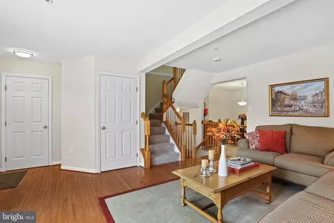 9335 Maxwell Ct, Laurel, MD 20723 photo 6